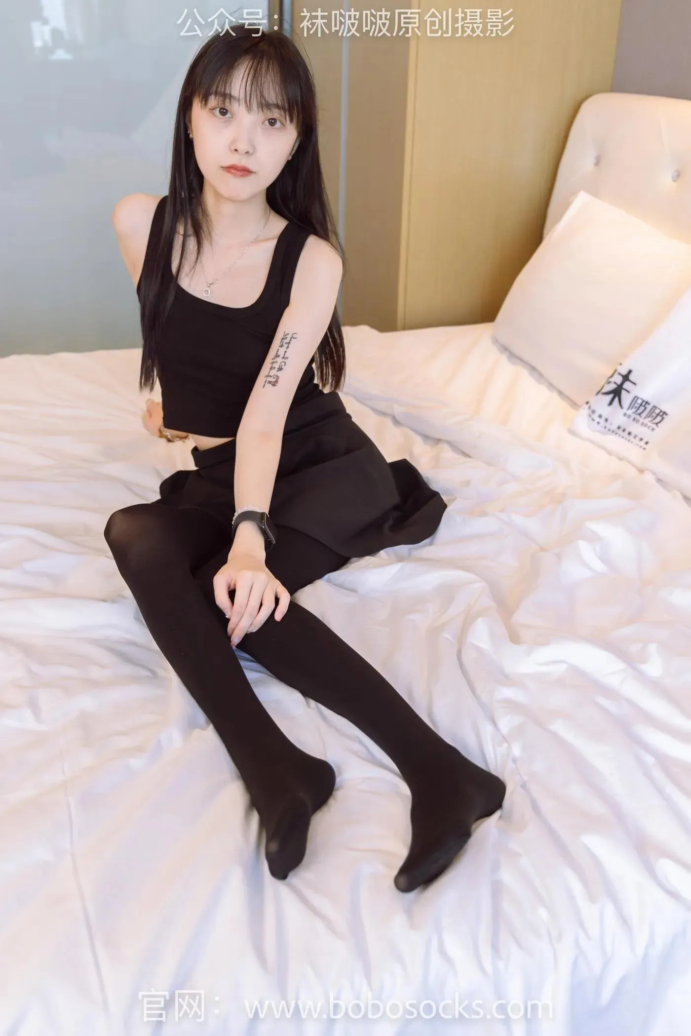 [BoBoSocks袜啵啵]NO.130 稚予-两双穿脏篮球鞋、厚黑丝 [145P]插图2